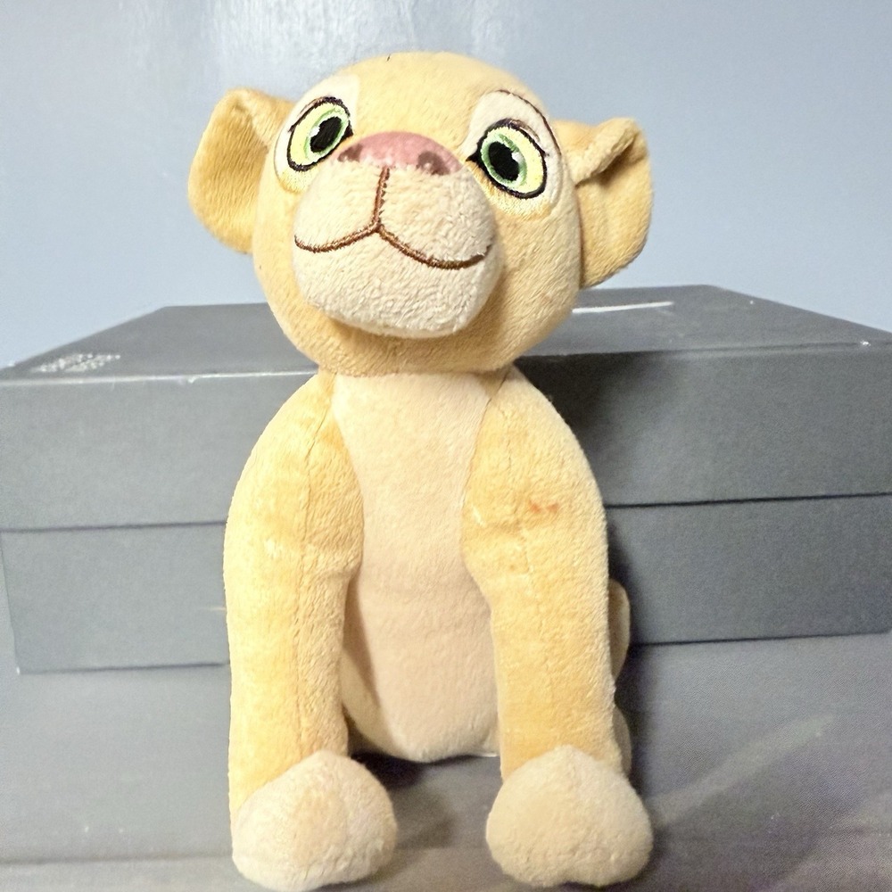 Disney Store The Lion King Plush Nala Stuffed Animal Toy‎ 7"